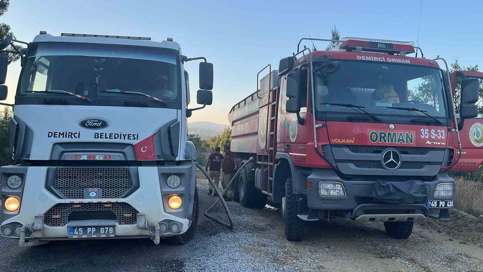 Manisa’da yangında 1.5 hektarlık kızılçam ormanı zarar gördü