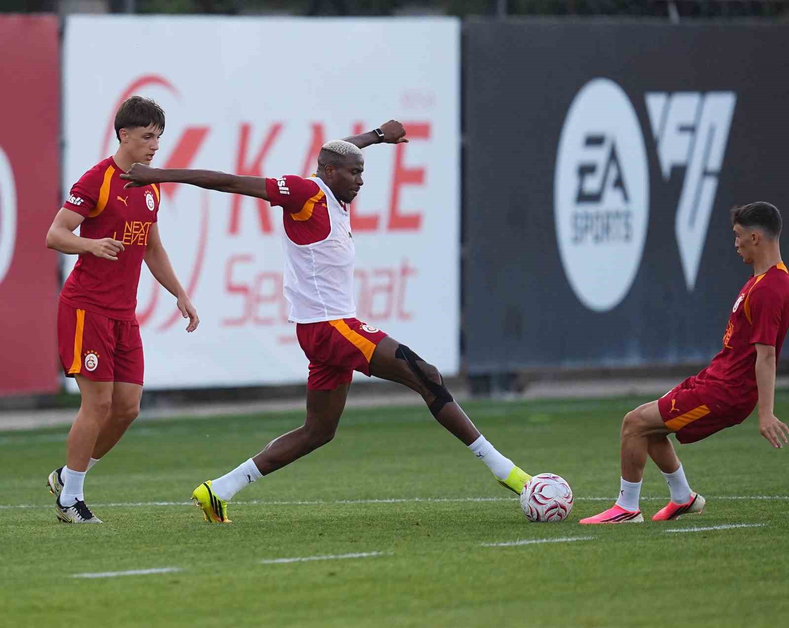 Galatasaray, yeni sezon hazırlıklarını sürdürdü