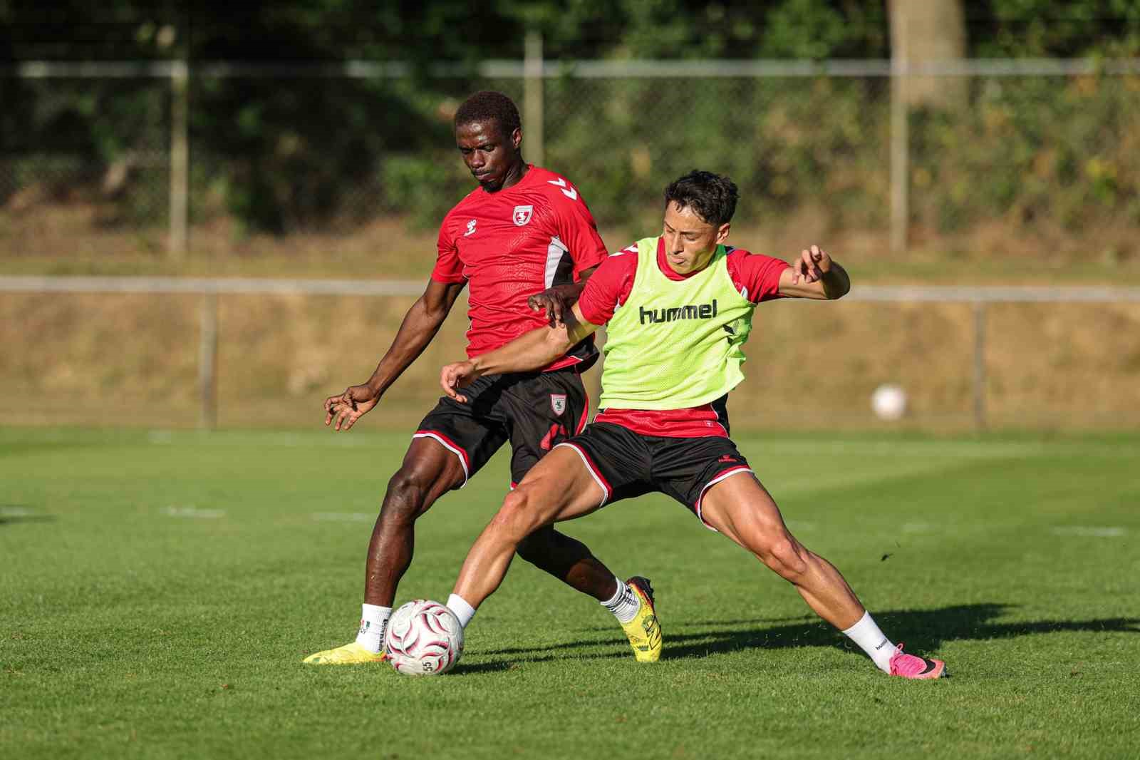 Samsunspor’un Hollanda kampı başladı