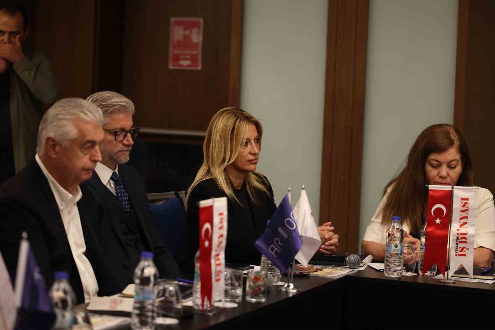 Ekonomiye Yön Verenler Zirvesi Kayseri’de yoğun katılımla gerçekleştirildi
