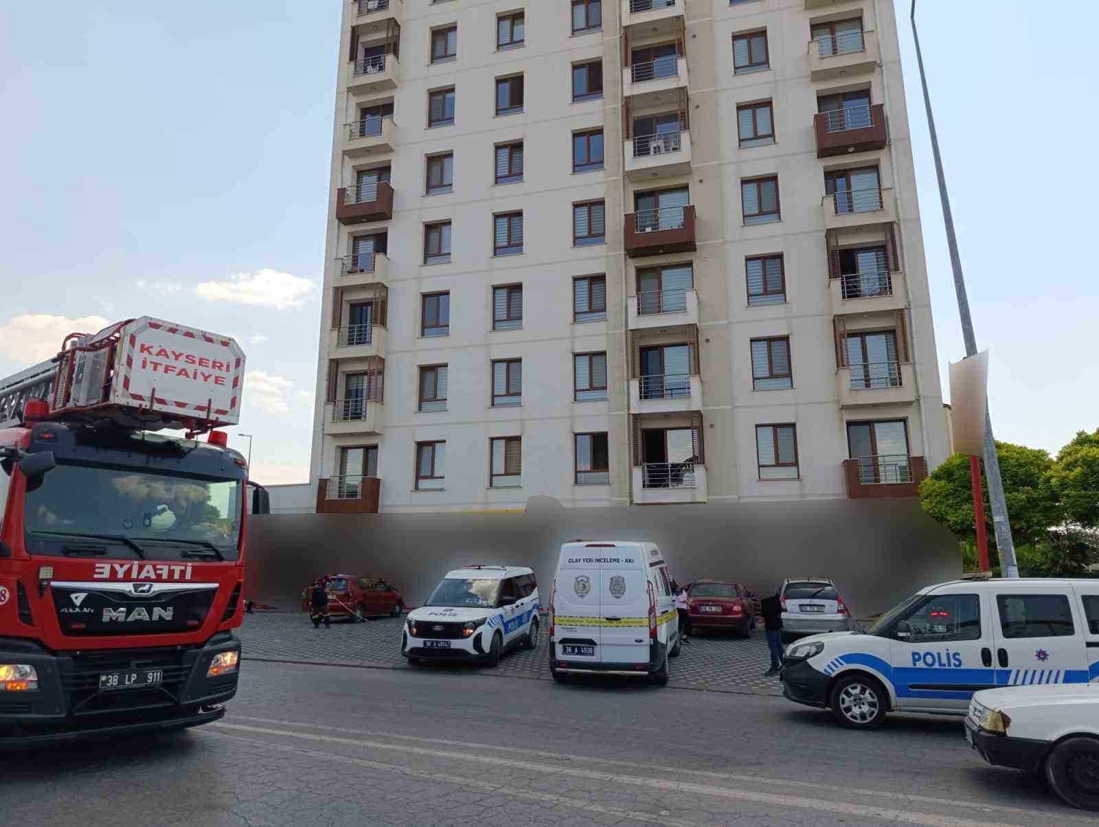 5’inci kattan düşen çocuk ağır yaralandı