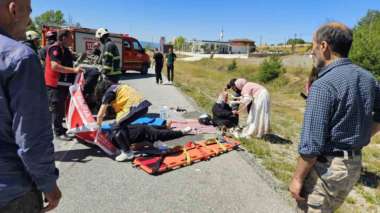 Kastamonu’da Tofaş marka otomobil takla attı: 3 yaralı