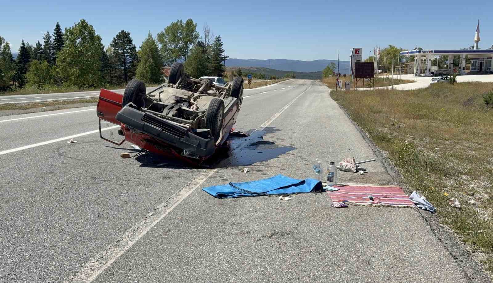 Kastamonu’da Tofaş marka otomobil takla attı: 3 yaralı