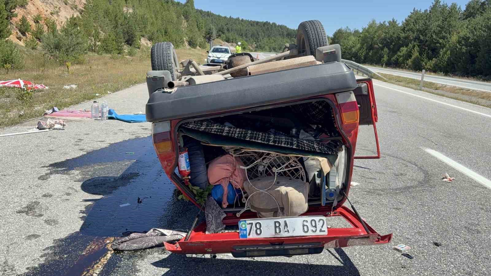 Kastamonu’da Tofaş marka otomobil takla attı: 3 yaralı