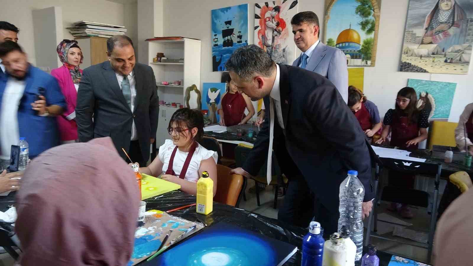 Bakan Yardımcısı Eminoğlu Kilis’te gençlerle buluştu