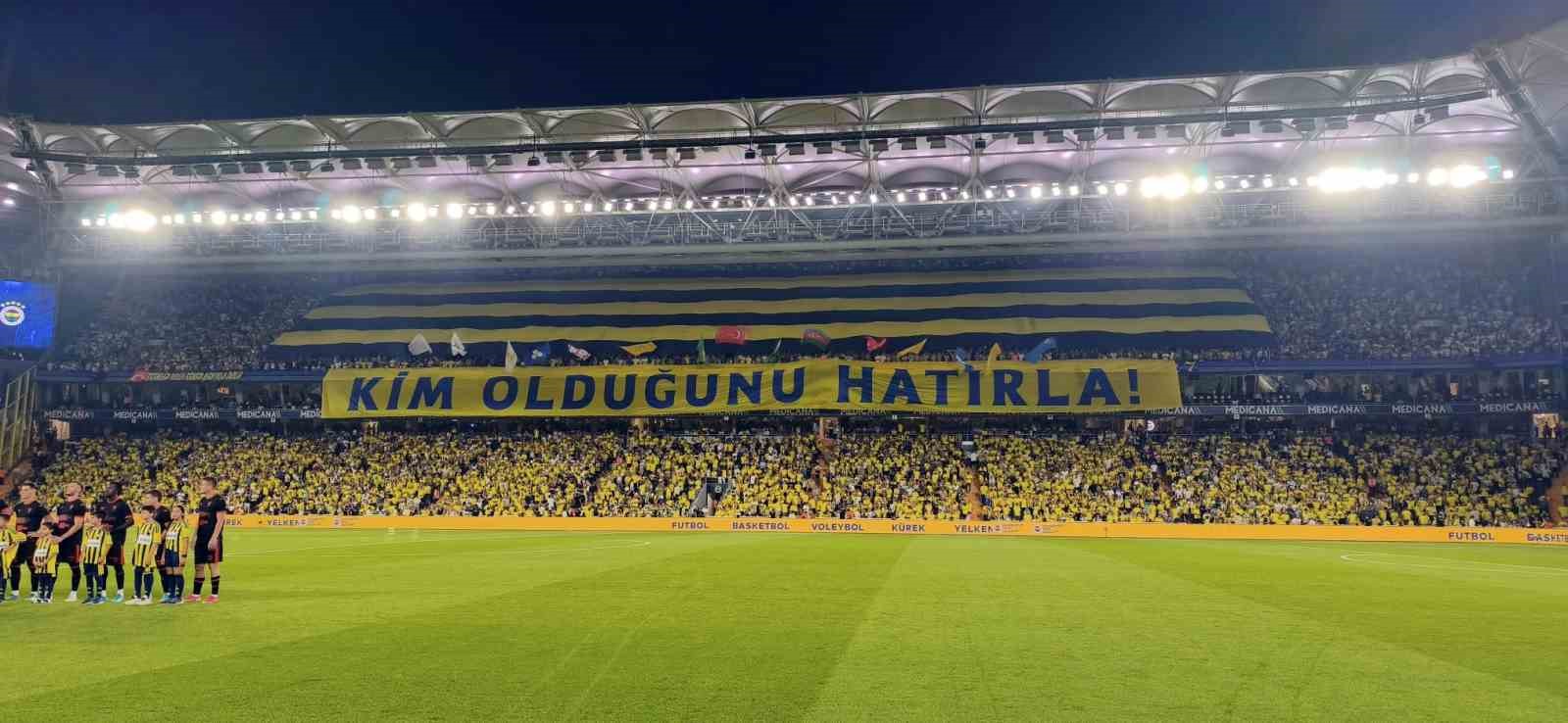 UEFA Şampiyonlar Ligi: Fenerbahçe: 0 - Gornik Zabrze: 0 (Maç devam ediyor)