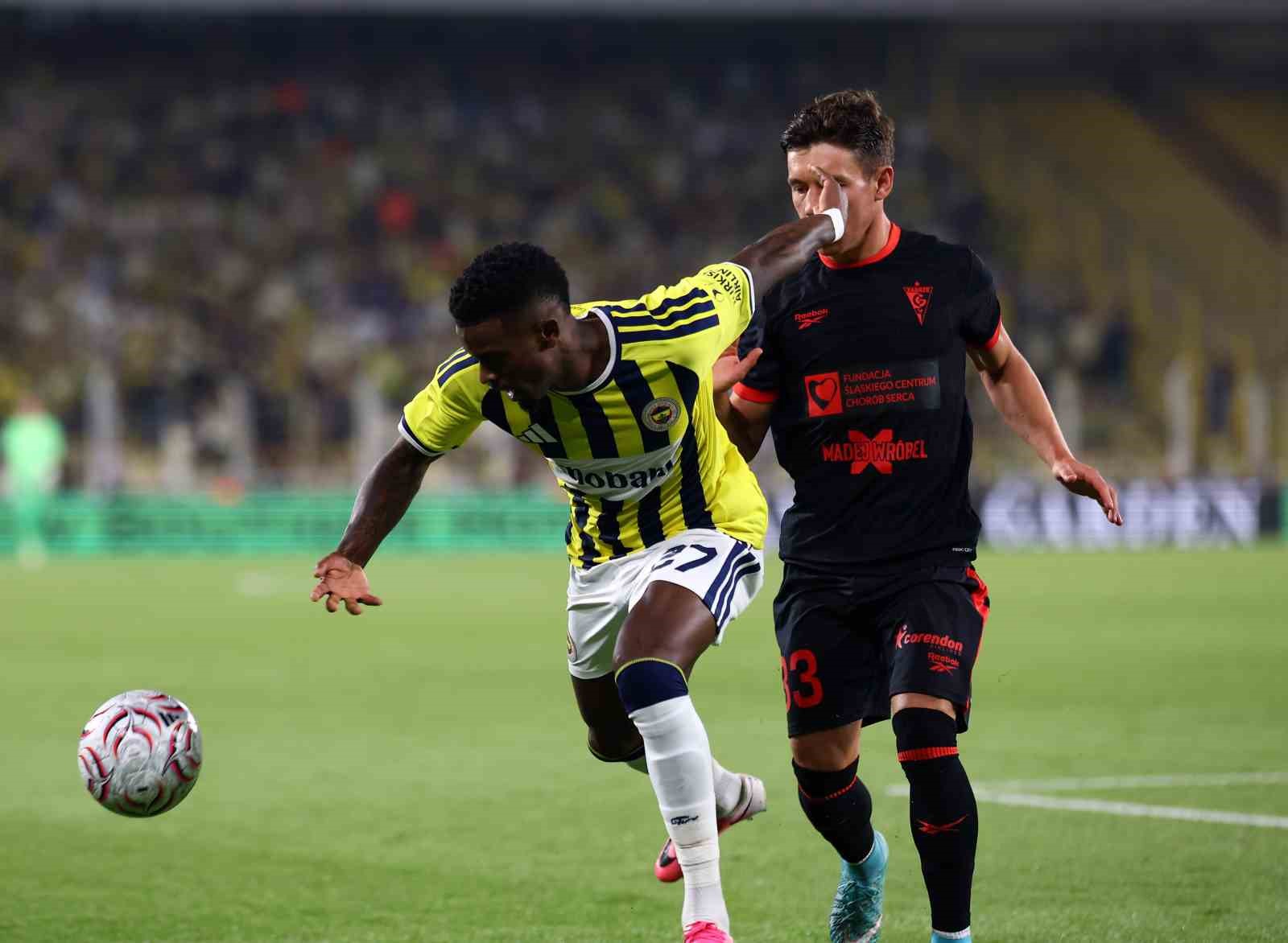 UEFA Şampiyonlar Ligi: Fenerbahçe: 0 - Gornik Zabrze: 0 (Maç devam ediyor)