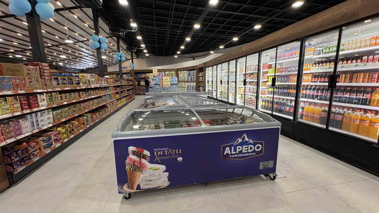 Çorum’da yerel üreticilerin ürünlerini vatandaşlarla buluşturan market hizmete açıldı
