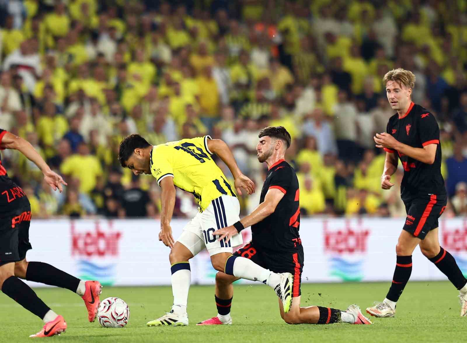 Marco Asensio, 10 numaralı formasıyla Kadıköy’de