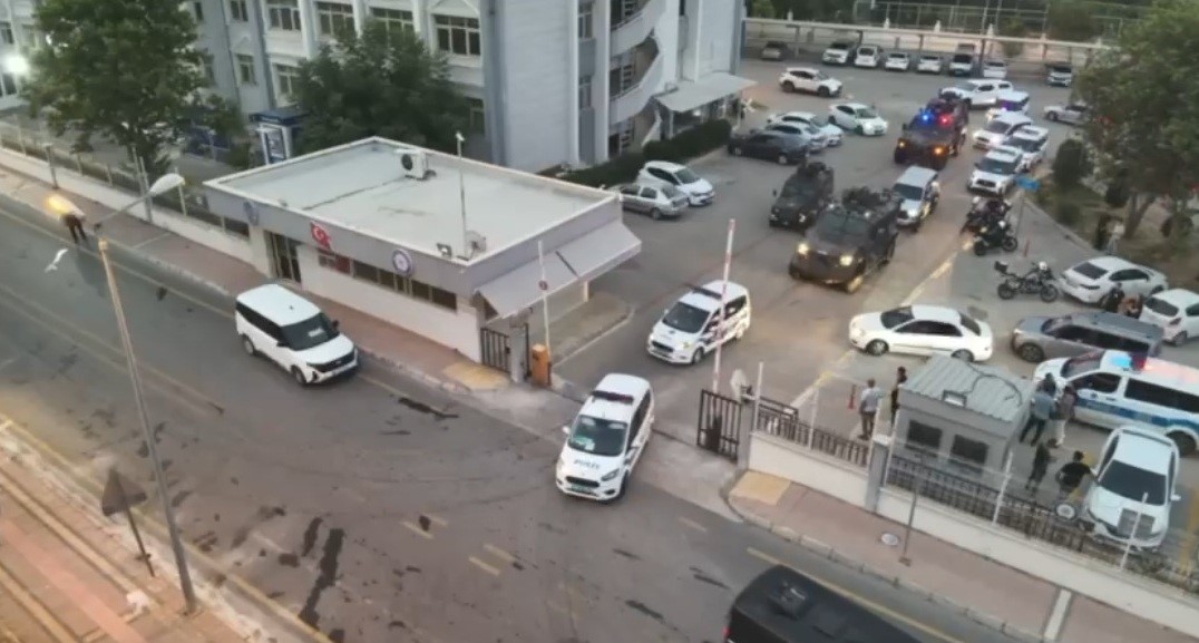 Mersin’de uyuşturucu kullanıcılarına şafak operasyonu: 42 gözaltı