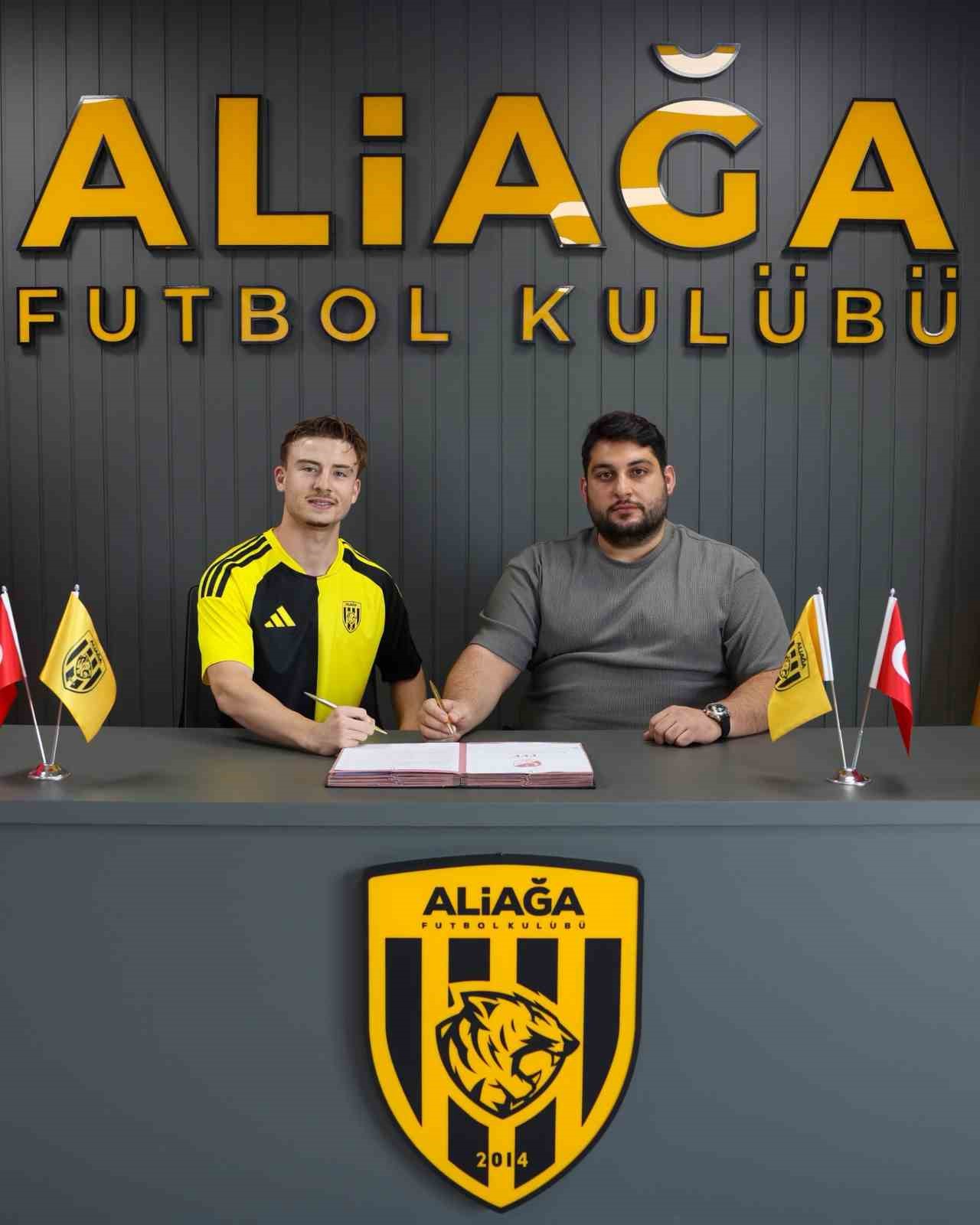Aliağa FK’da bir imza, bir veda