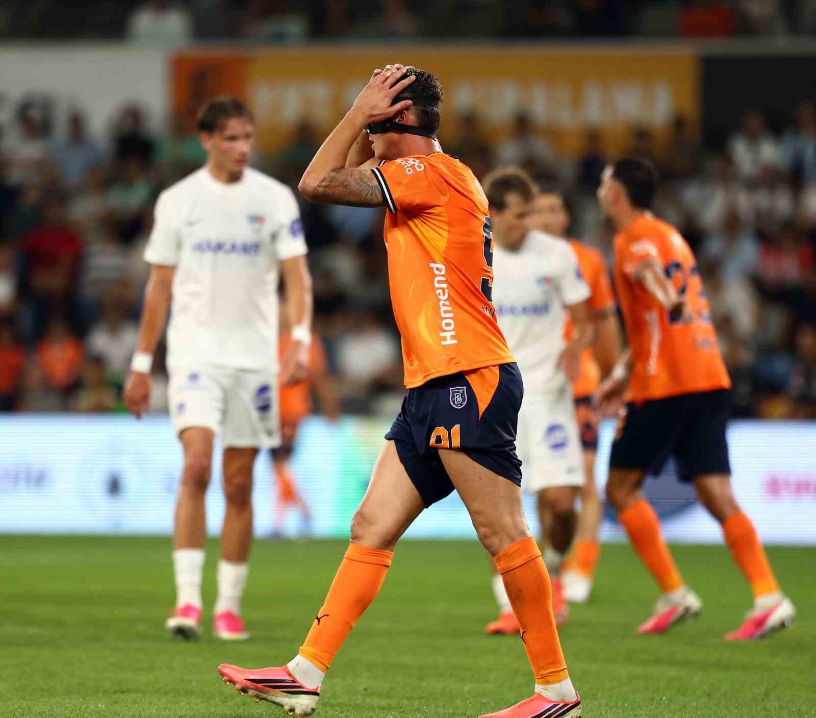 UEFA Konferans Ligi: Başakşehir: 0 - Inter Turku: 1 (İlk yarı)