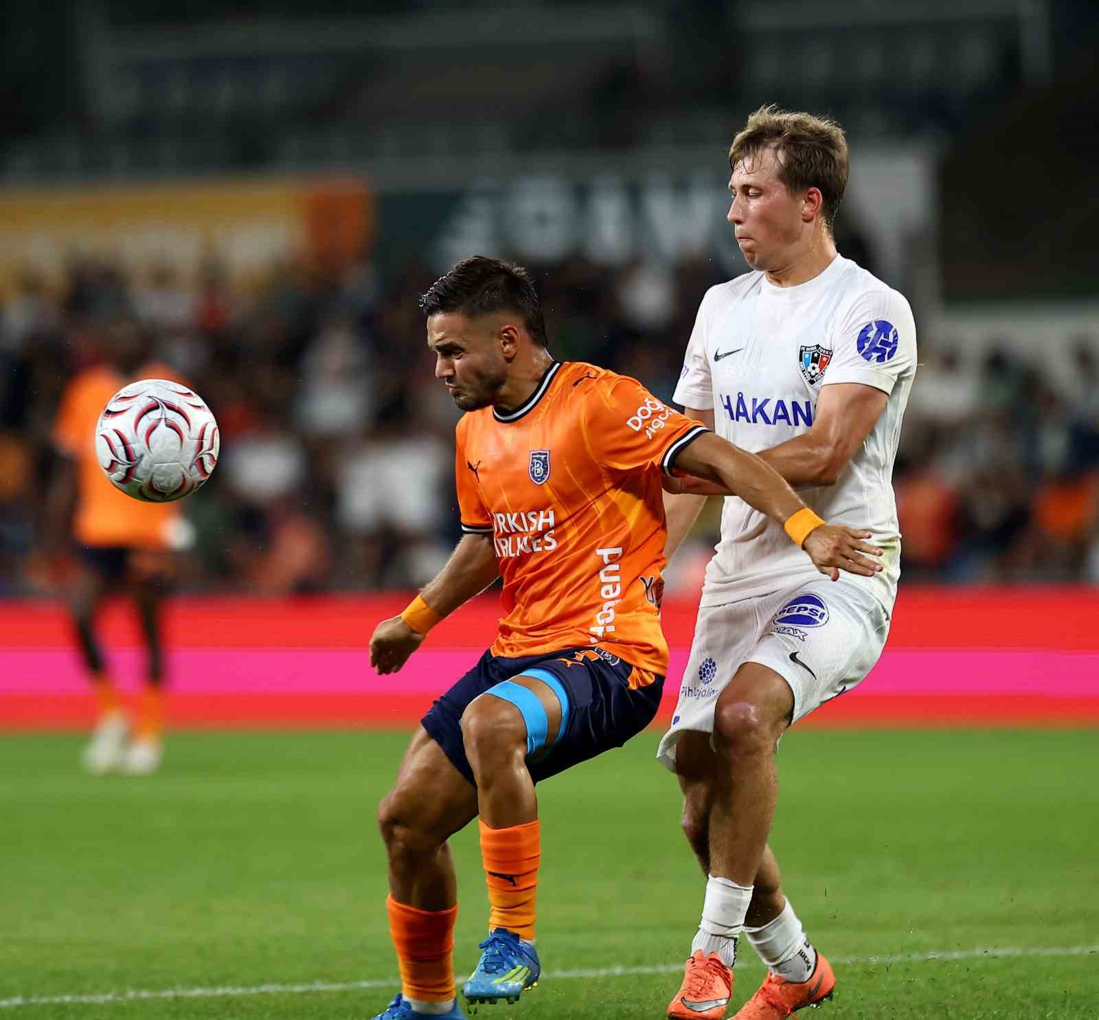 UEFA Konferans Ligi: Başakşehir: 0 - Inter Turku: 1 (İlk yarı)