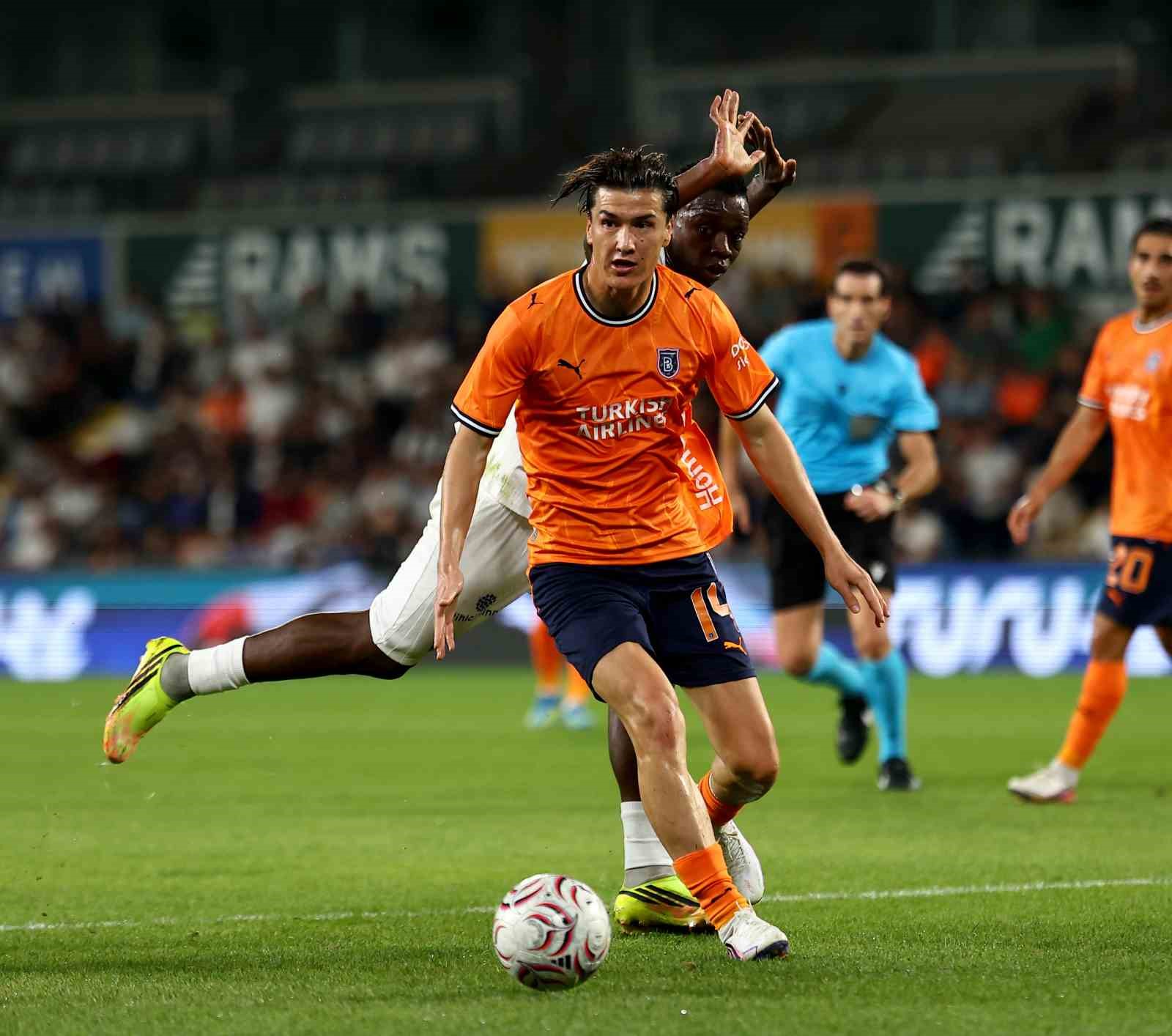 UEFA Konferans Ligi: Başakşehir: 0 - Inter Turku: 1 (İlk yarı)
