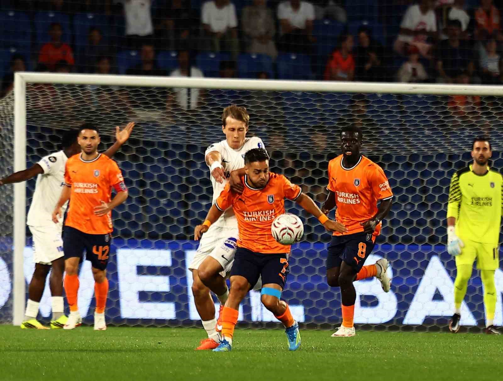 UEFA Konferans Ligi: Başakşehir: 0 - Inter Turku: 0 (Maç devam ediyor)