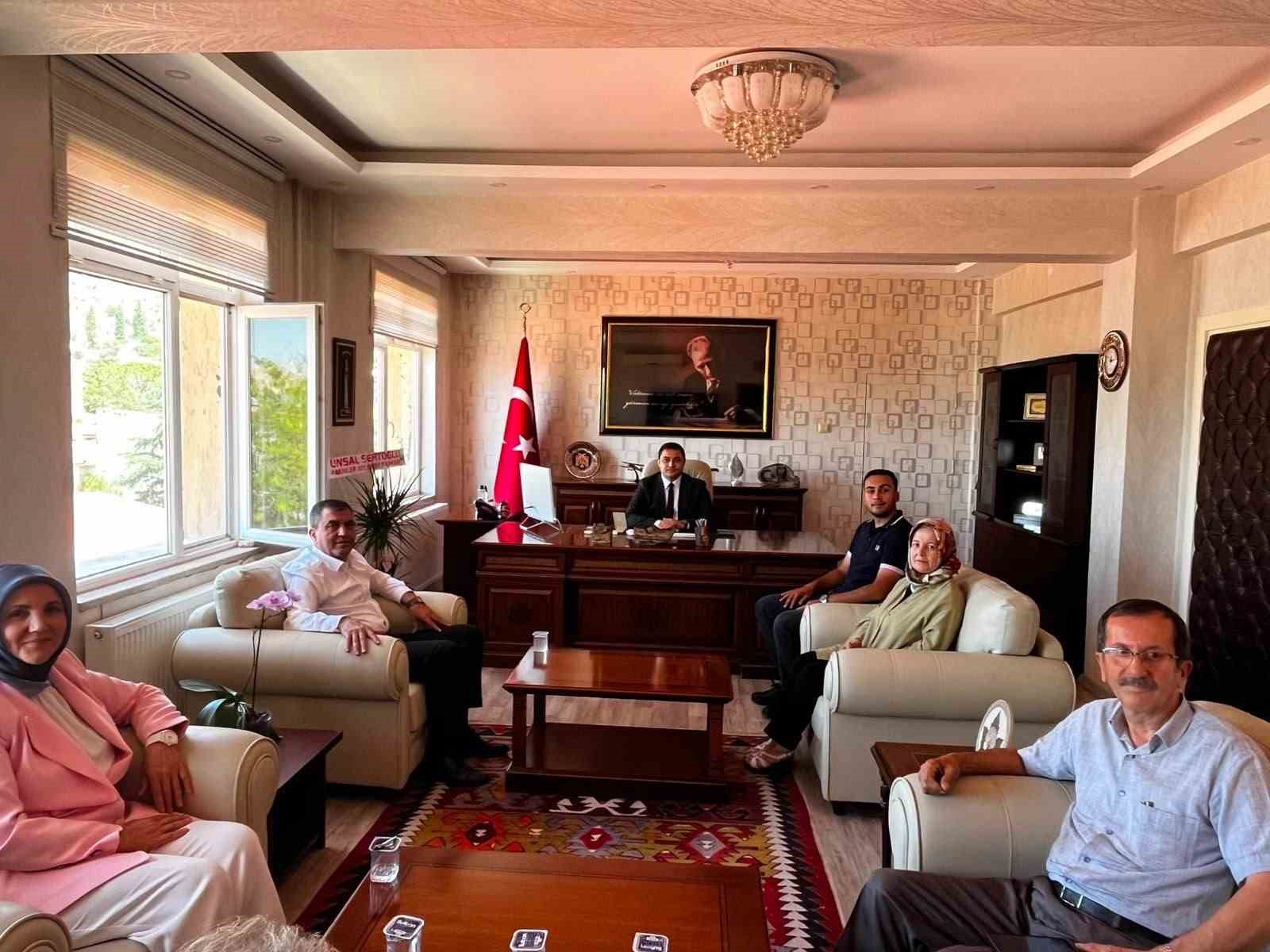 AK Parti’den Kaymakam Temel’e ’hayırlı olsun’ ziyareti