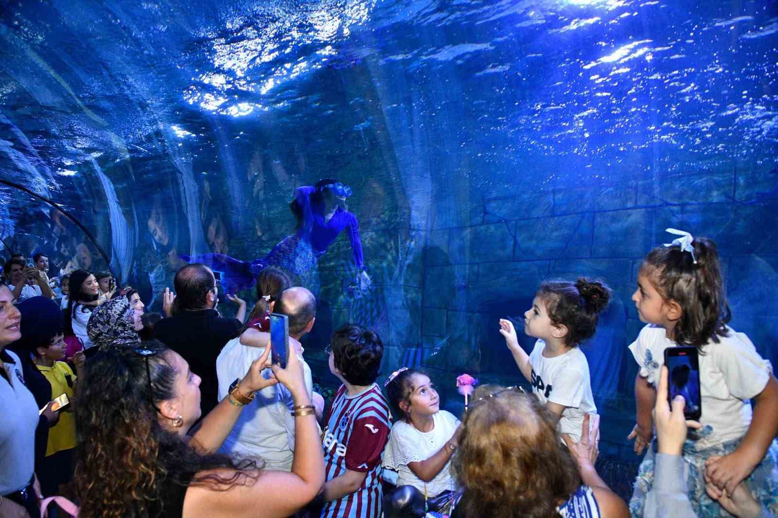 Tünel Akvaryum turistlerin gözdesi oldu