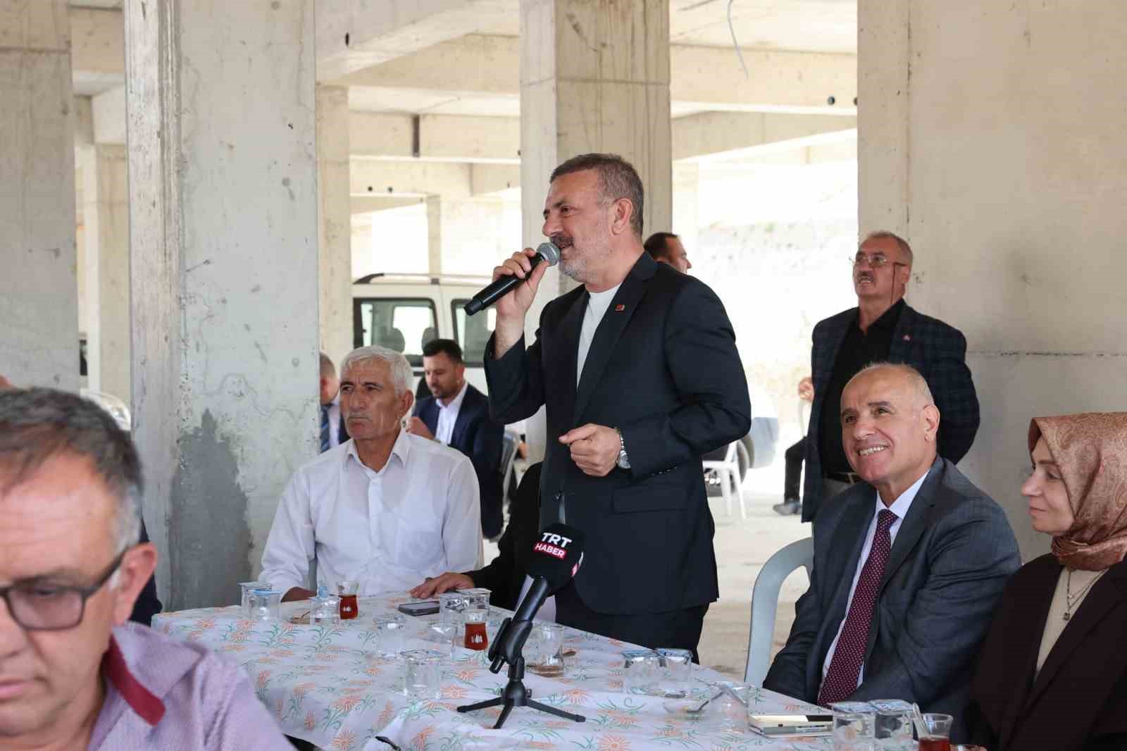 TÜMÖZDER’den aşure ikramı