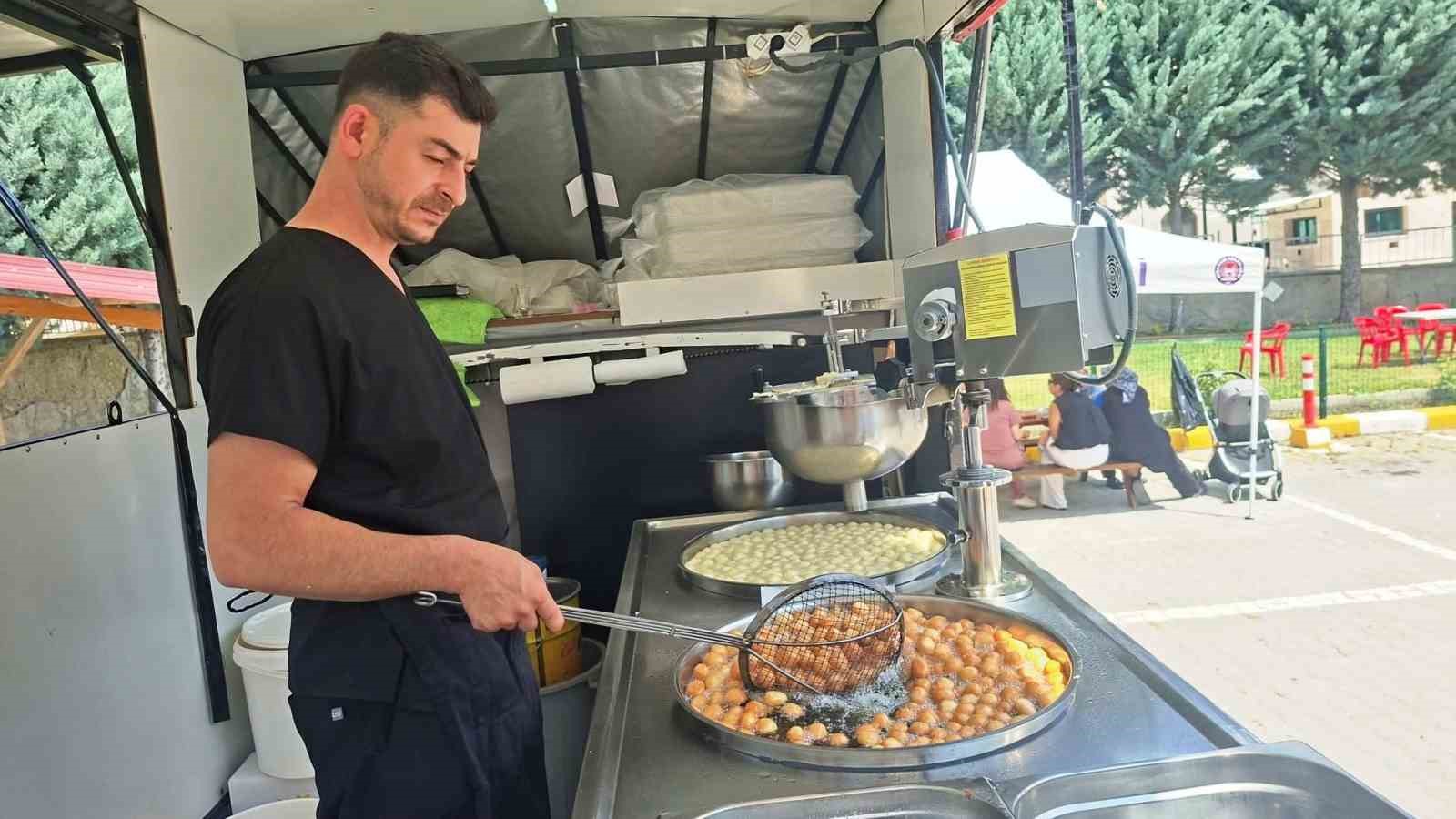 Hisarcık İlçe Hastanesi’nde geleneksel lokma hayrı