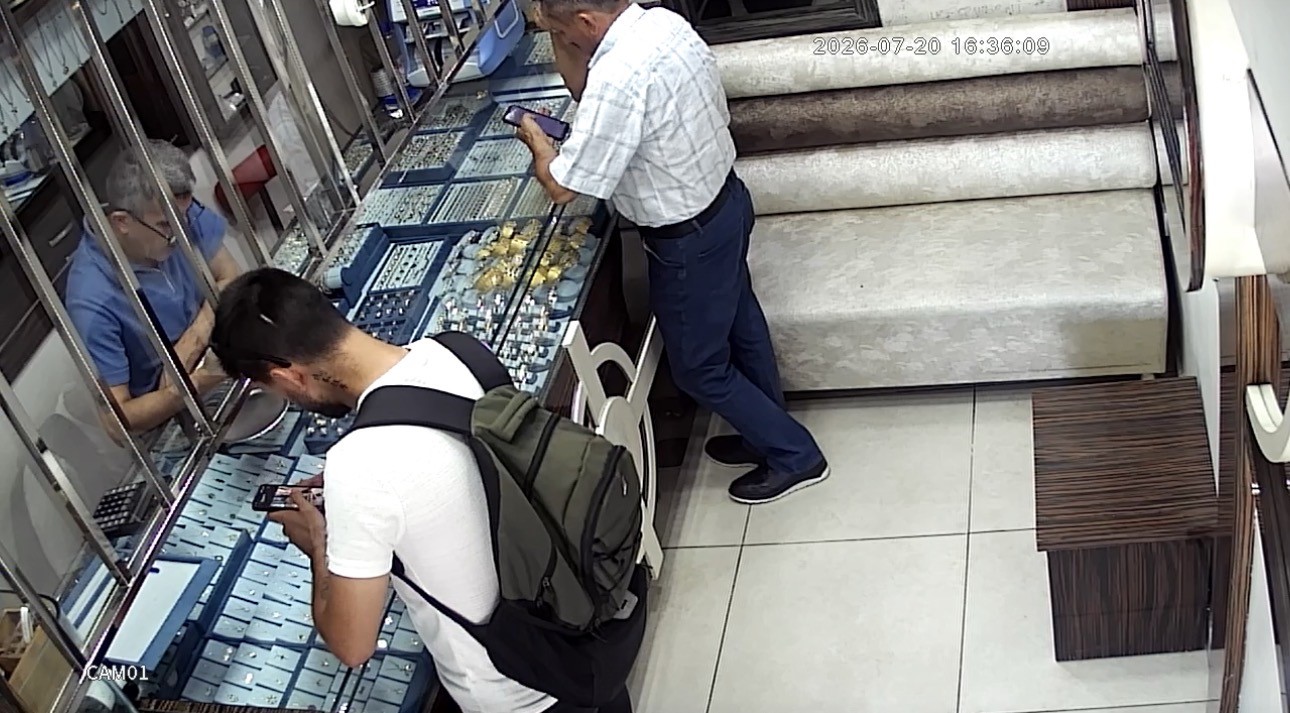 Milyonlarca lira değerindeki altınları alıp sırra kadem bastı