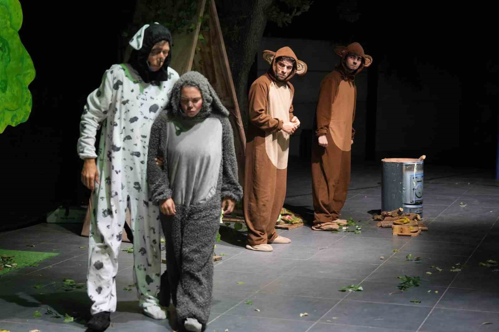 Burhaniye de 7.Kitap Fuarında çocuklarda unutulmadı