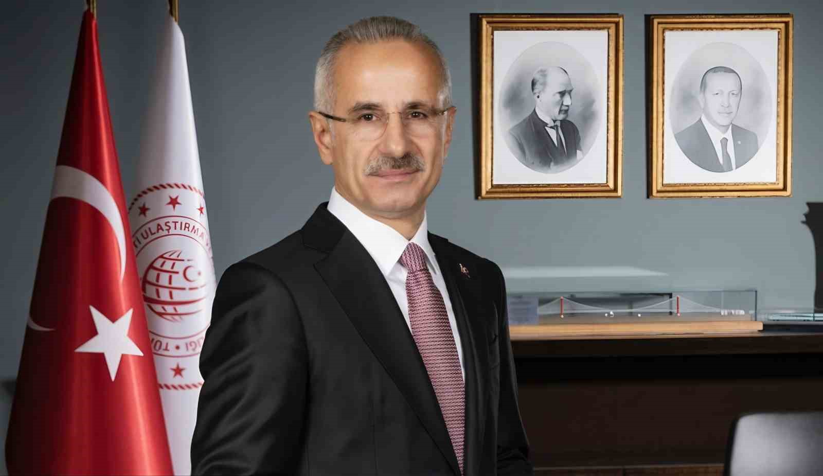 Bakan Uraloğlu: "Yalova-Armutlu arasındaki seyahat süresini 60 dakikadan 30 dakikaya düşürdük"