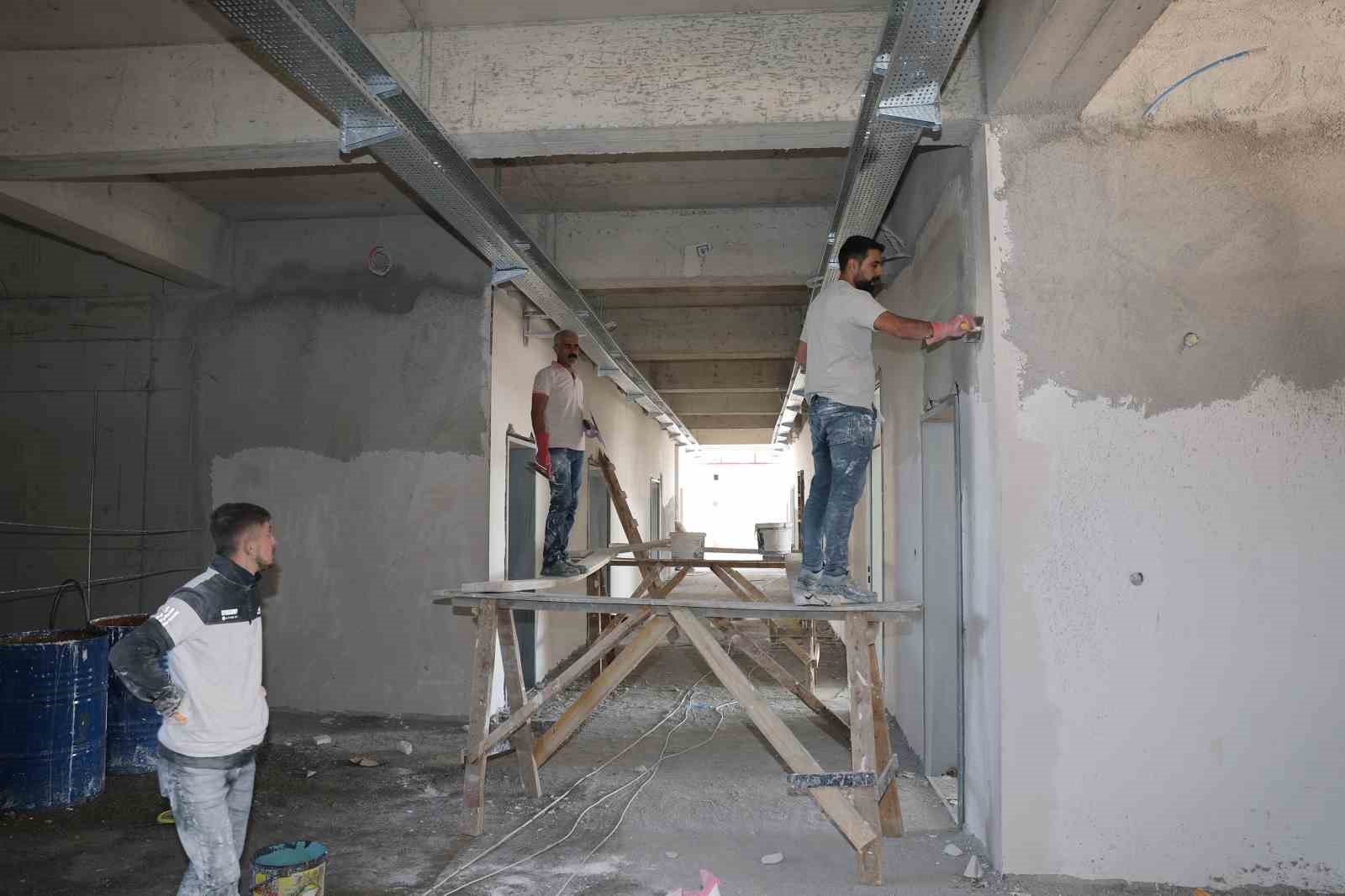 Vali Yılmaz Şimşek, eğitim, restorasyon ve kentsel dönüşüm yatırımlarını inceledi