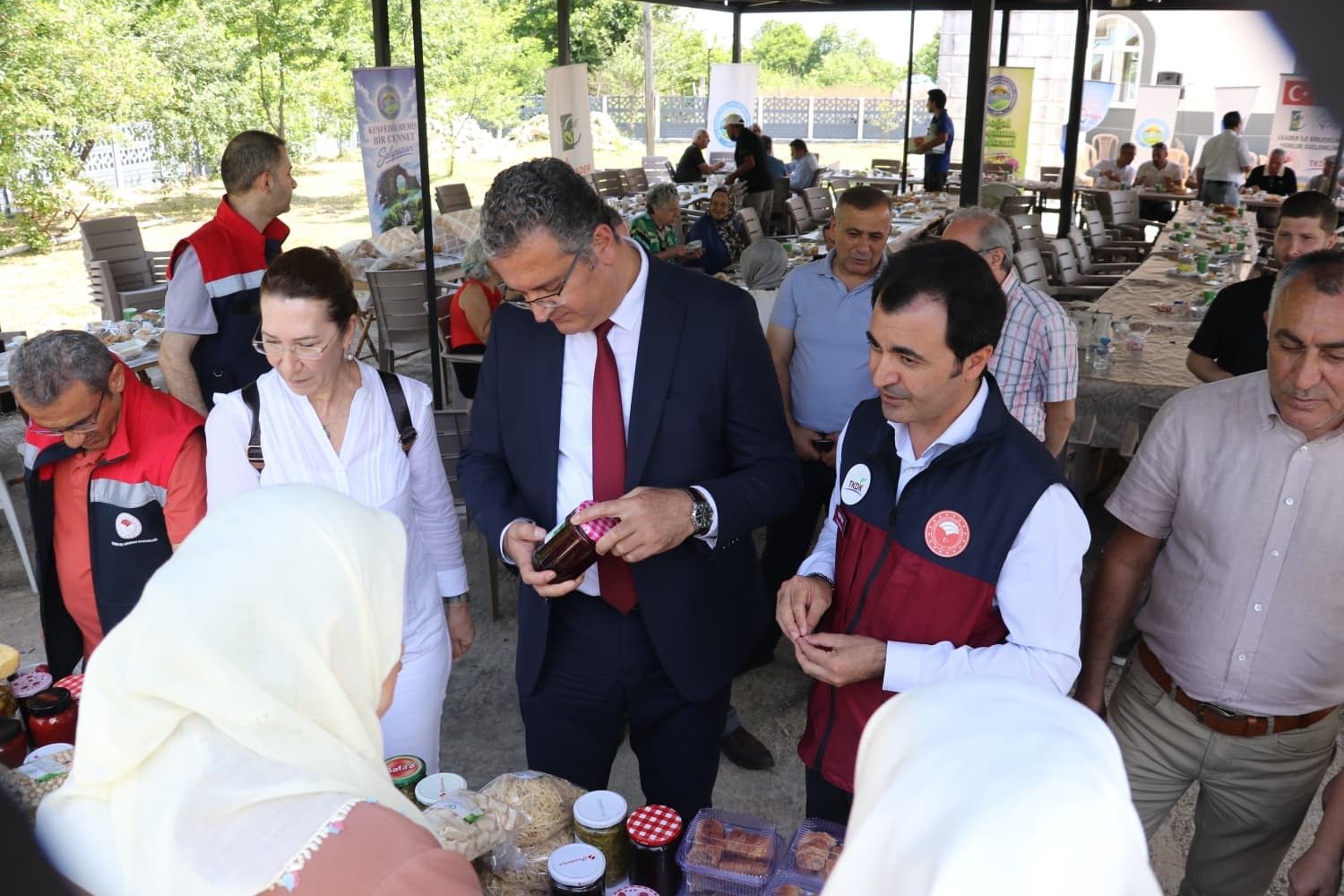 Coğrafi işaretli Salıpazarı kestane balında hasat başladı