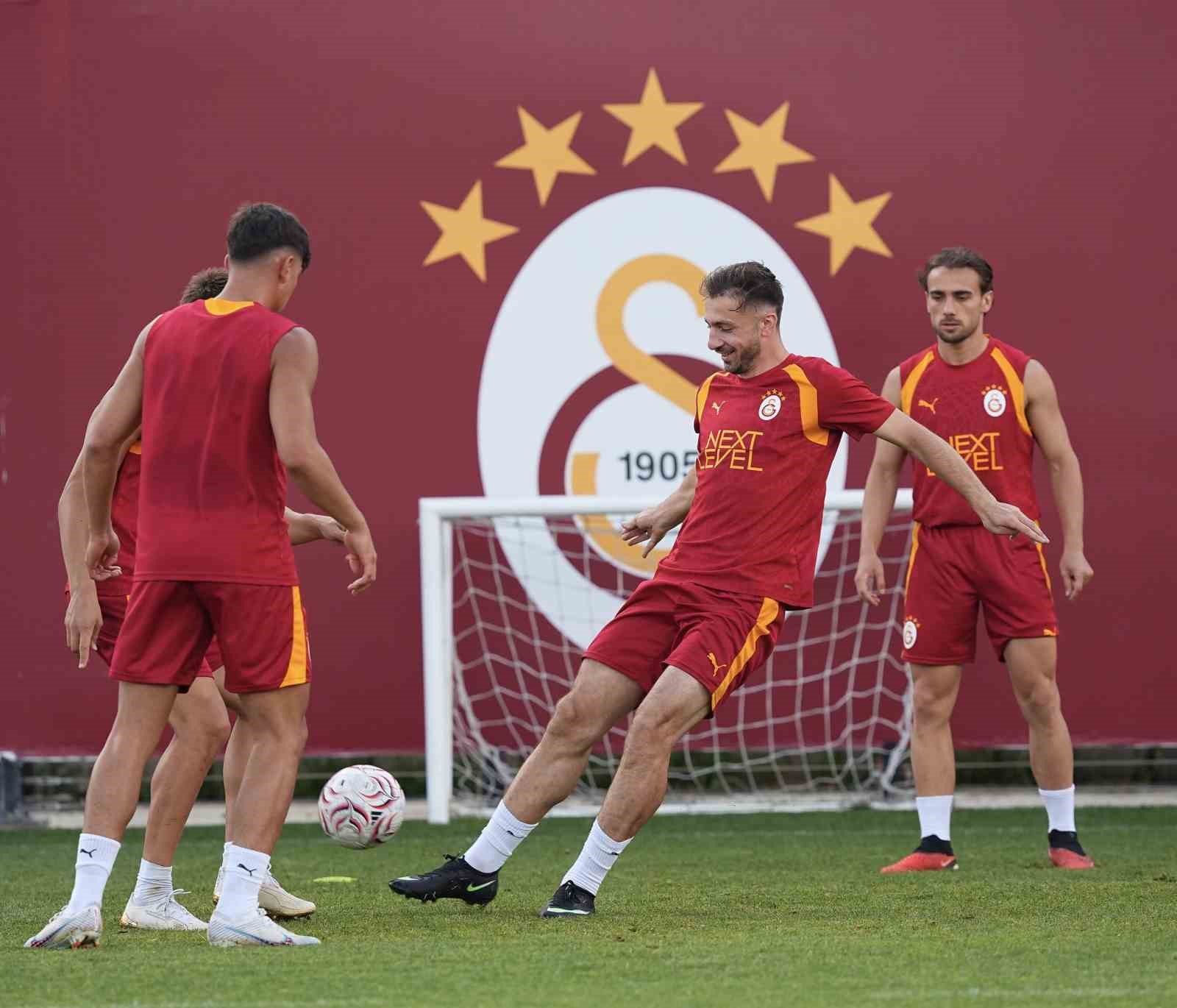 Galatasaray, yeni sezon hazırlıklarını sürdürdü