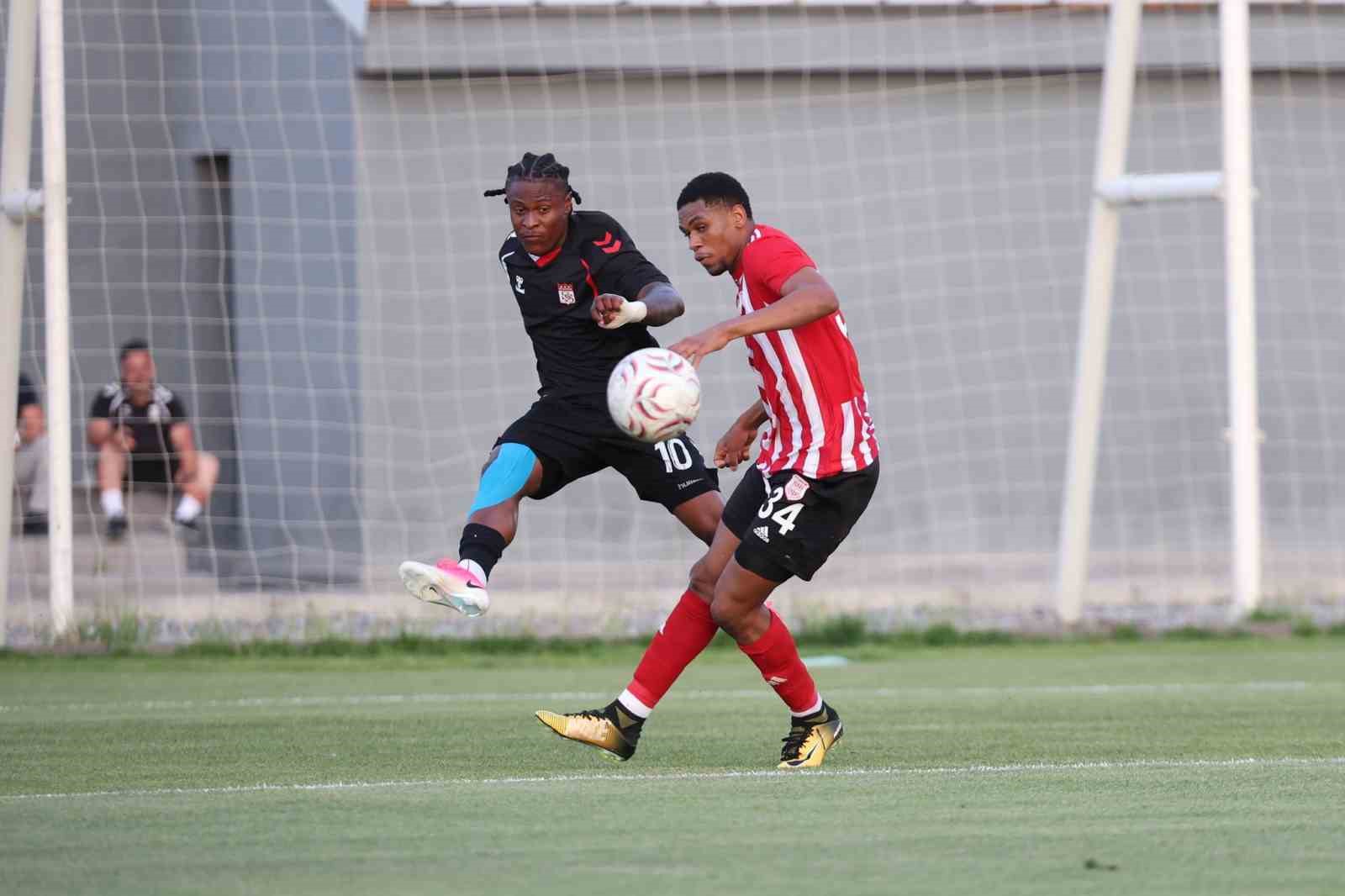 Hazırlık maçı: Sivasspor:0 - Pendikspor: 0