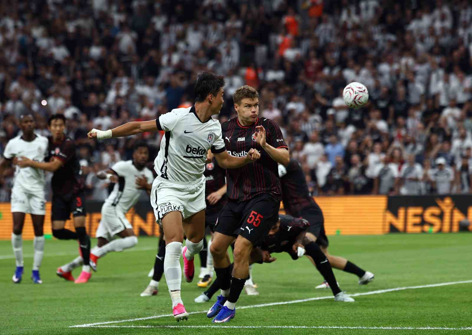 UEFA Avrupa Ligi: Beşiktaş: 0 - Midtjylland: 0 (Maç devam ediyor)