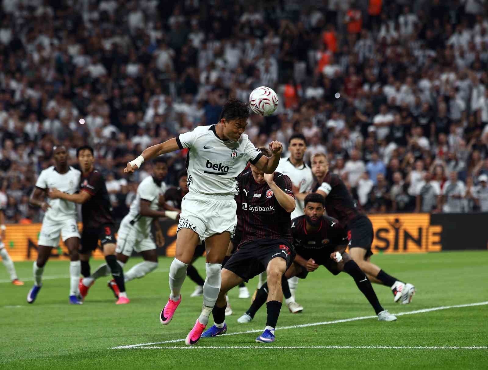 UEFA Avrupa Ligi: Beşiktaş: 0 - Midtjylland: 0 (Maç devam ediyor)
