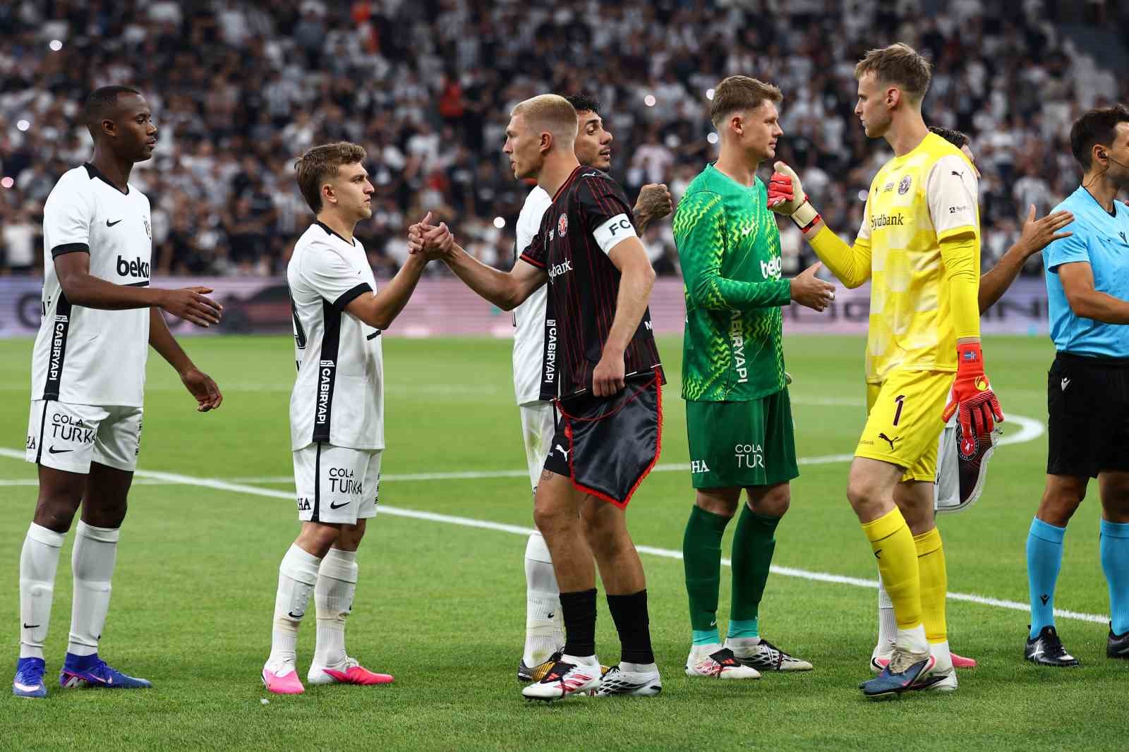UEFA Avrupa Ligi: Beşiktaş: 0 - Midtjylland: 0 (Maç devam ediyor)