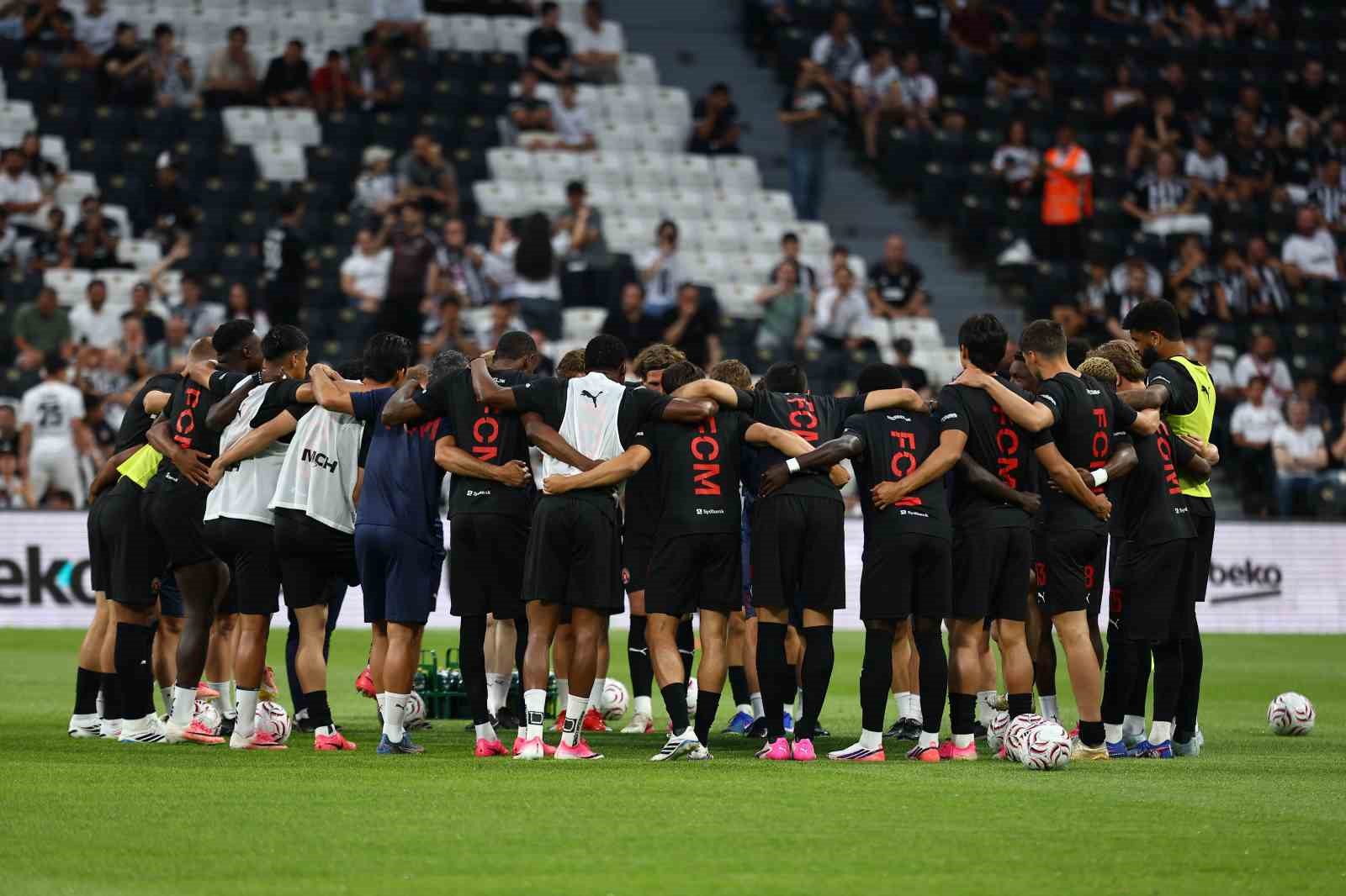 UEFA Avrupa Ligi: Beşiktaş: 0 - Midtjylland: 0 (Maç devam ediyor)