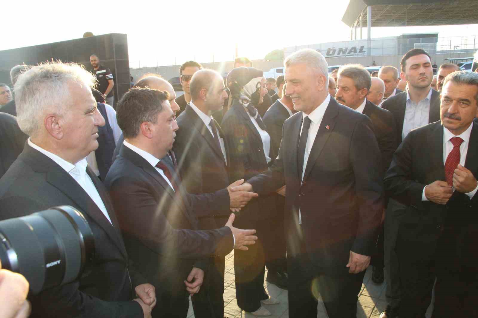 Bakan Bolat: "Habur, Türkiye’nin Orta Doğu’ya açılan en kritik ihracat kapısı"