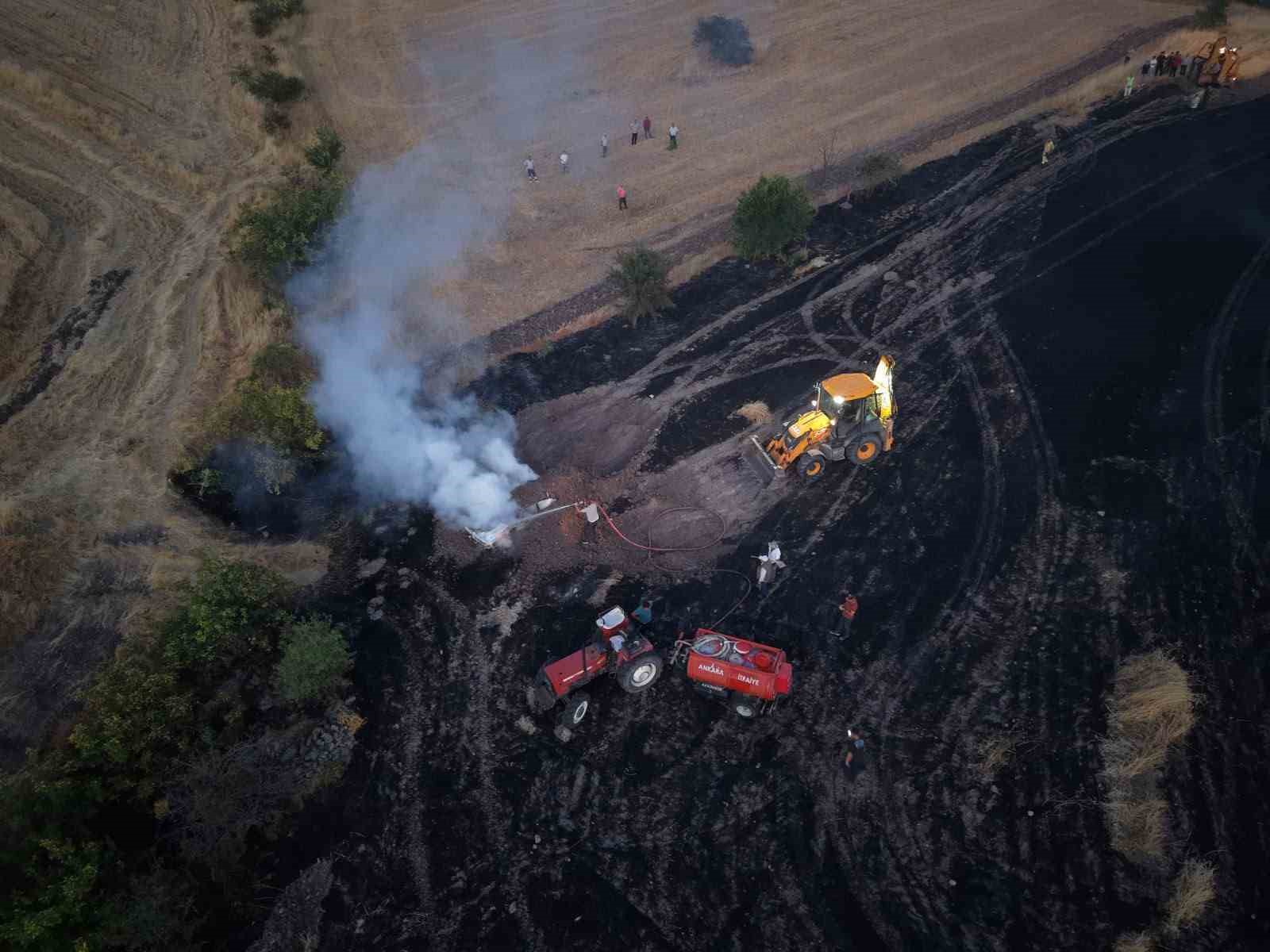 Ankara’da aracın alev alması ile çıkan yangın söndürüldü