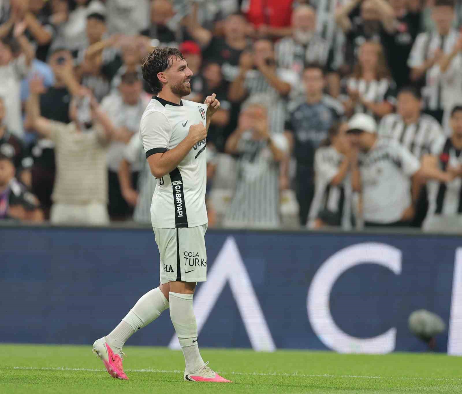 UEFA Avrupa Ligi: Beşiktaş: 1 - Midtjylland: 0 (İlk yarı)