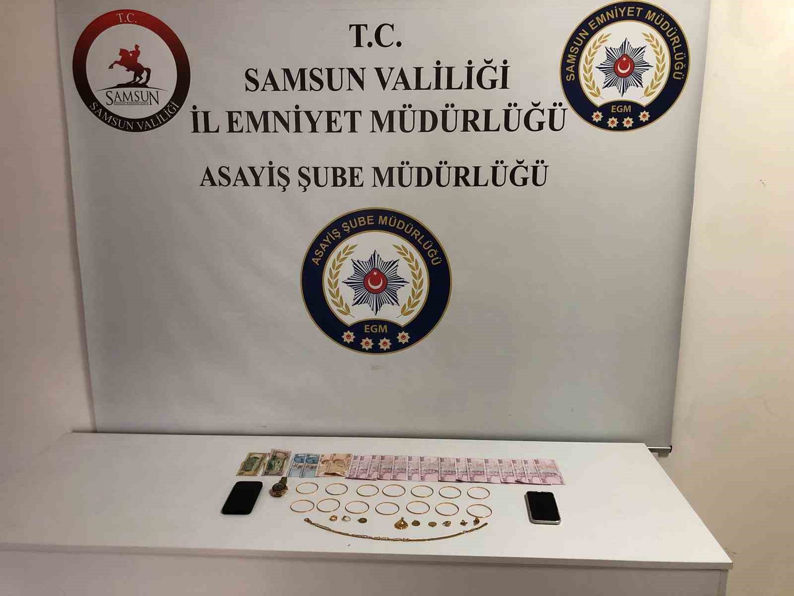 "Vatandaşlık vereceğiz" yalanıyla aldıkları 175 gram altınla kaçan dolandırıcılar yakalandı