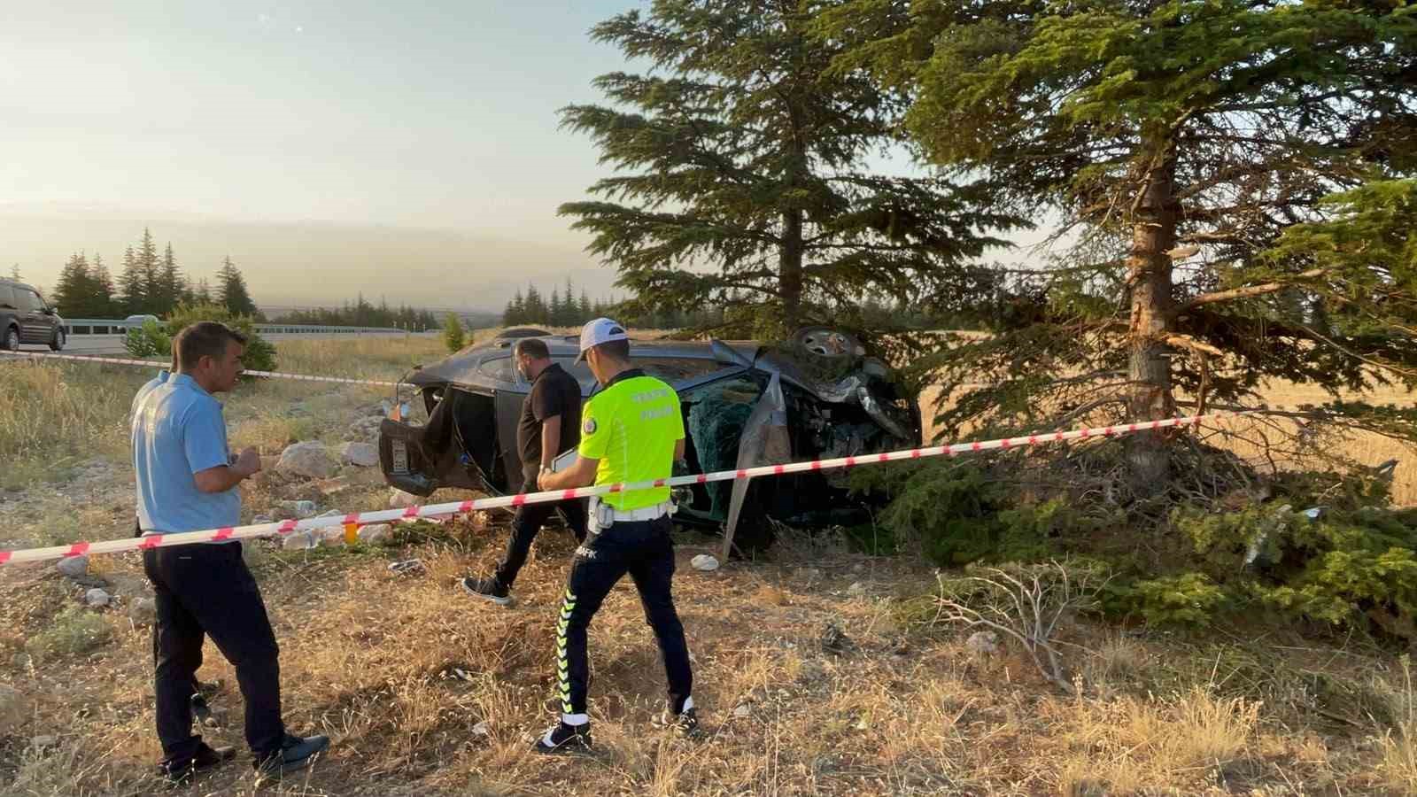 Karaman’da otomobil şarampole takla attı: 1 yaralı