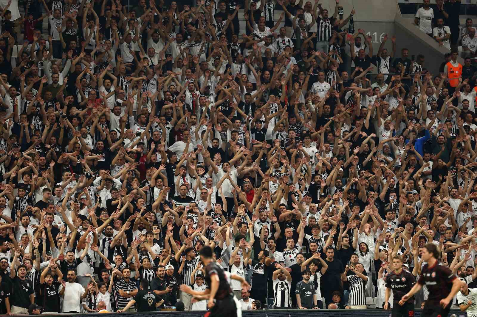 UEFA Avrupa Ligi: Beşiktaş: 1 - Midtjylland: 0 (Maç sonucu)
