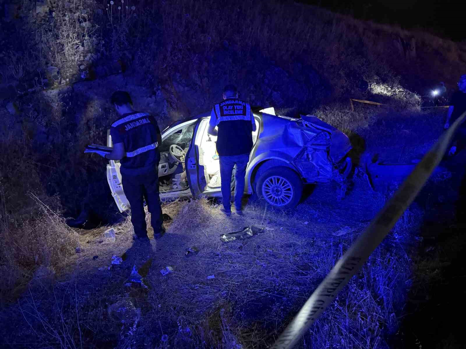 Siverek-Diyarbakır kara yolunda feci kaza: 3 ölü, 1 yaralı