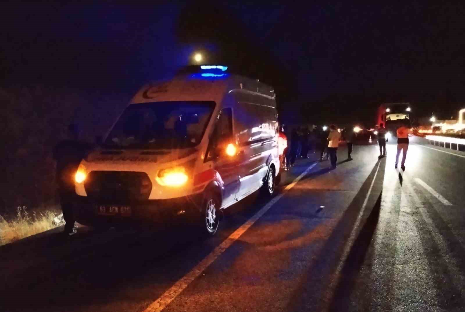 Siverek-Diyarbakır kara yolunda feci kaza: 3 ölü, 1 yaralı