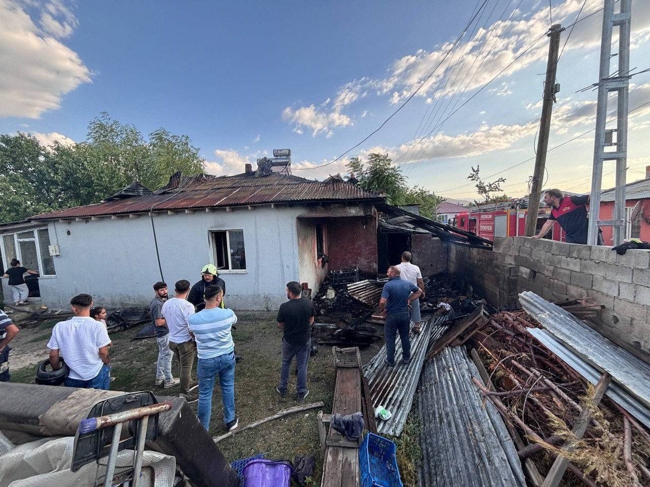 Erzincan’da ev yangını