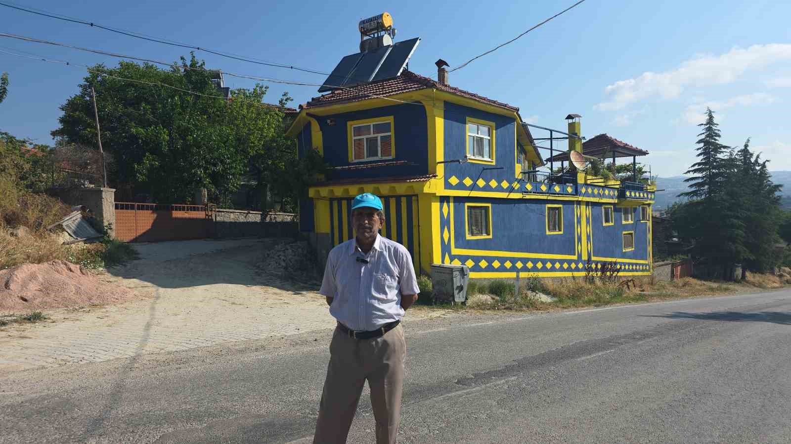 Kütahyalı taraftarın sarı-lacivert aşkı evine yansıdı