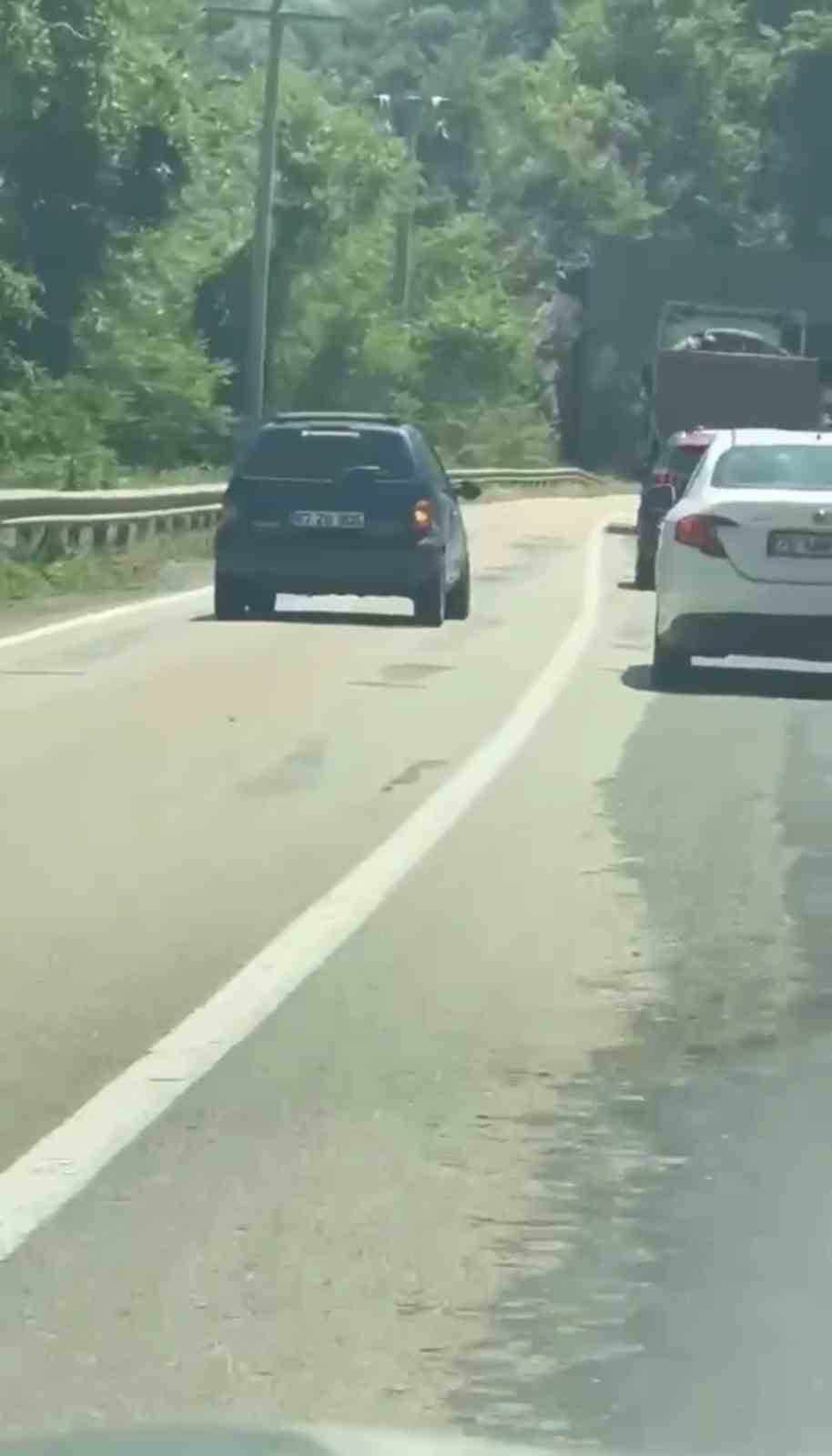 Hatalı sollama yapan sürücülere yaklaşık 45 bin lira ceza