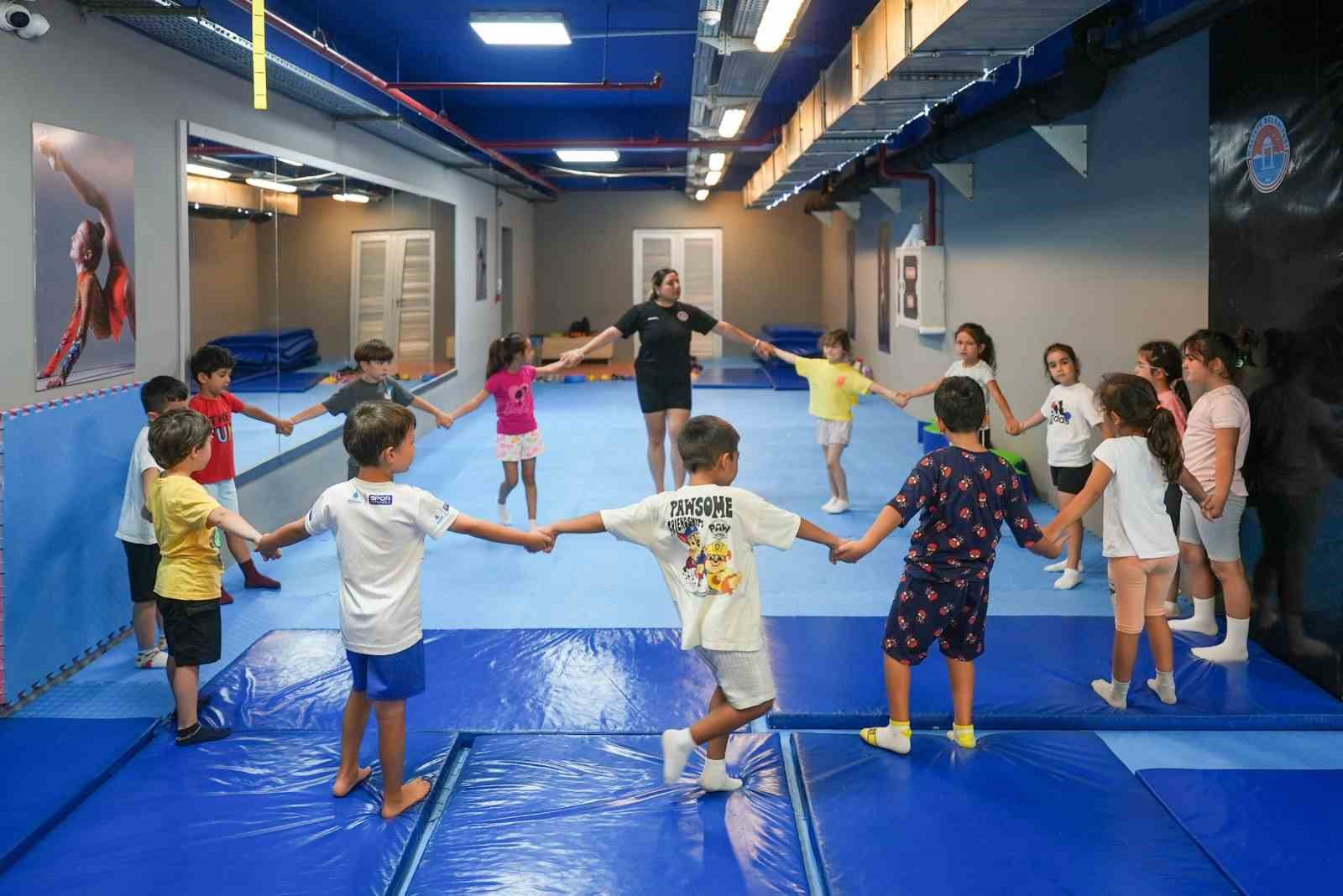 Maltepe Belediyesi Yaz Spor Kursları’yla sporda fırsat eşitliğini destekliyor