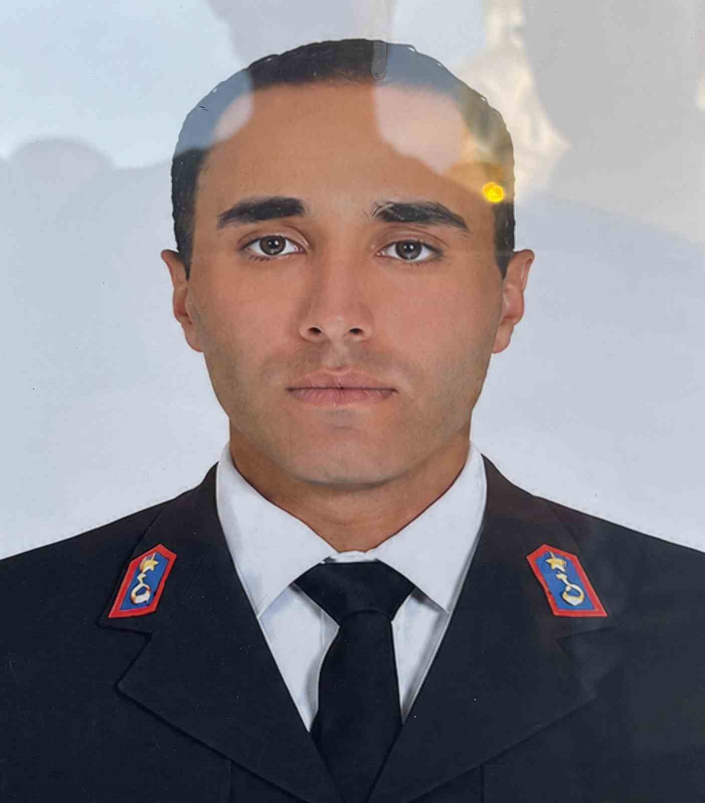 Motosiklet kazasında vefat eden Uzman Çavuş Çetin son yolculuğuna uğurlandı