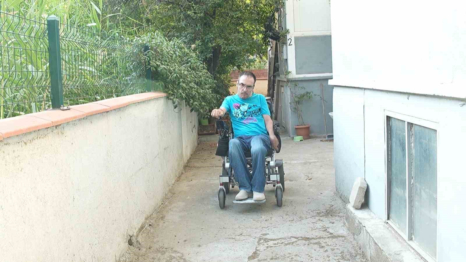 Engel tanımayan şair