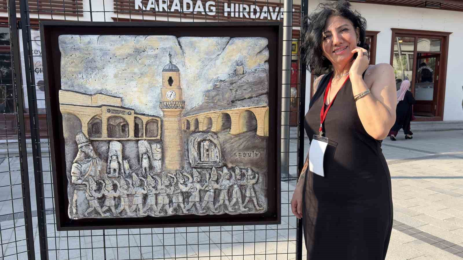 6 farklı ülkeden 34 sanatçı Çorum’un güzelliklerini ve tarihini tuvallere taşıdı