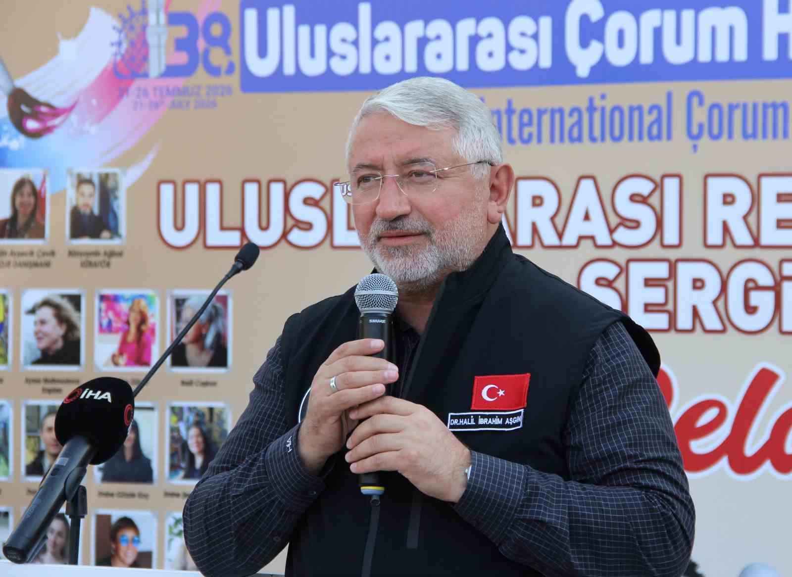 6 farklı ülkeden 34 sanatçı Çorum’un güzelliklerini ve tarihini tuvallere taşıdı